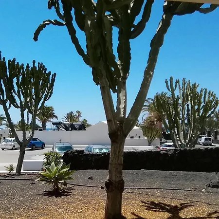 Playa Roca Modern - Seafront Pool Complex *